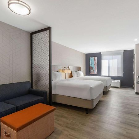Everhome Suites Corona Εξωτερικό φωτογραφία