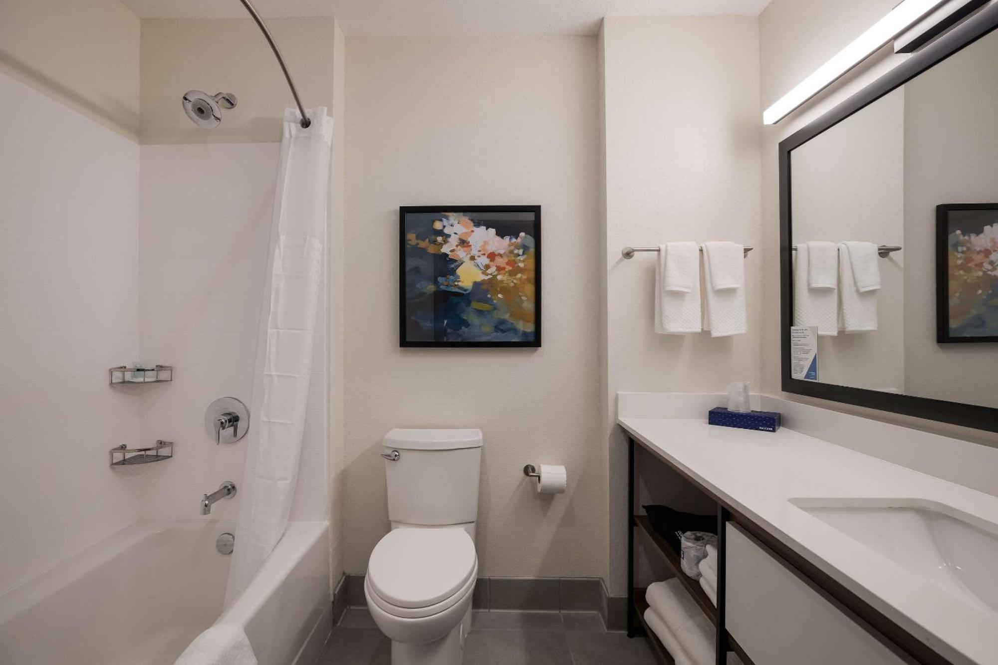 Everhome Suites Corona Εξωτερικό φωτογραφία