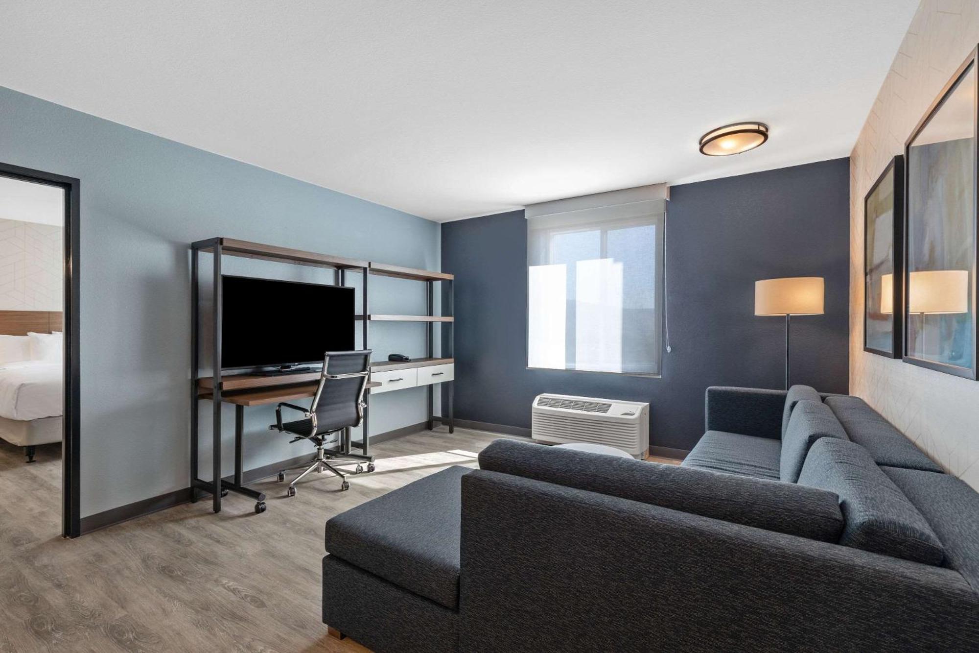 Everhome Suites Corona Εξωτερικό φωτογραφία