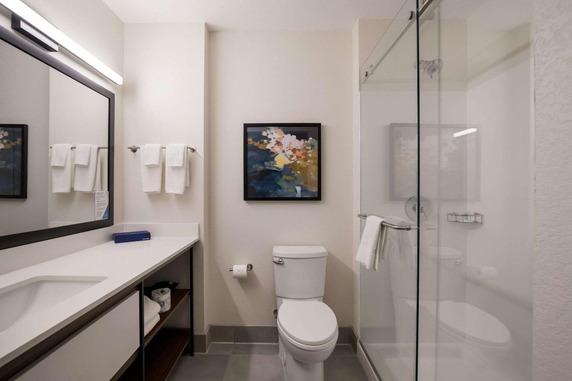Everhome Suites Corona Εξωτερικό φωτογραφία