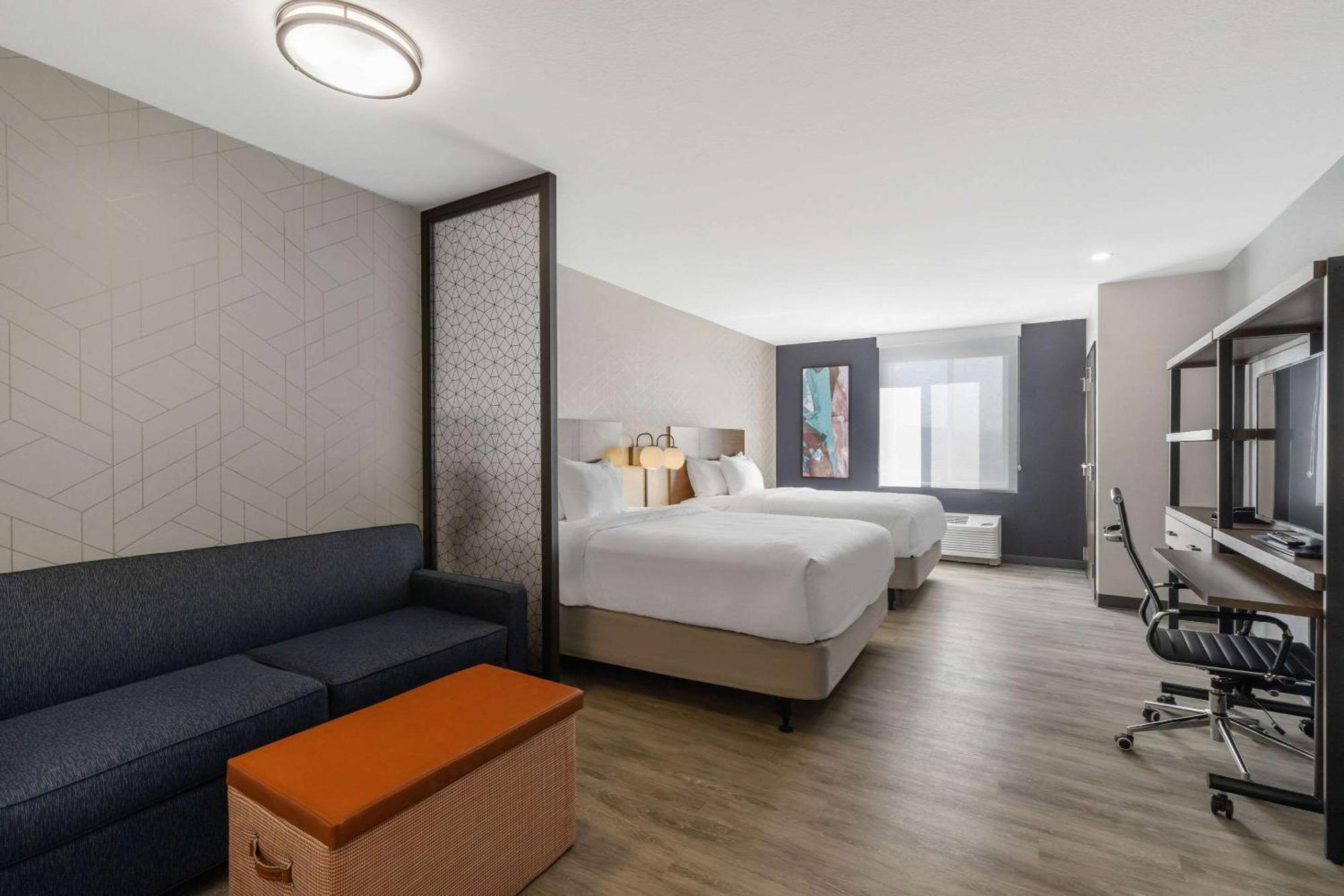 Everhome Suites Corona Εξωτερικό φωτογραφία