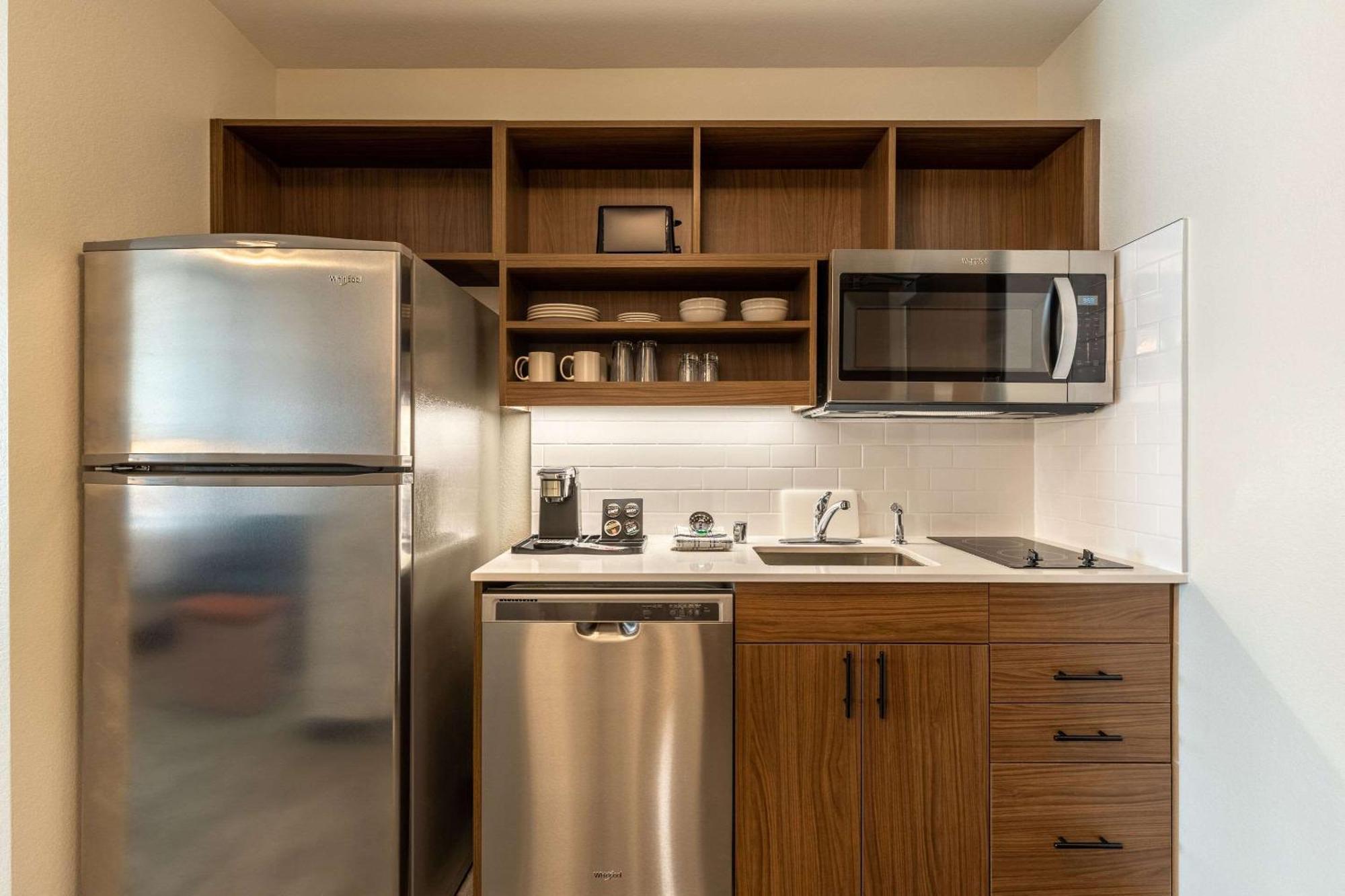 Everhome Suites Corona Εξωτερικό φωτογραφία