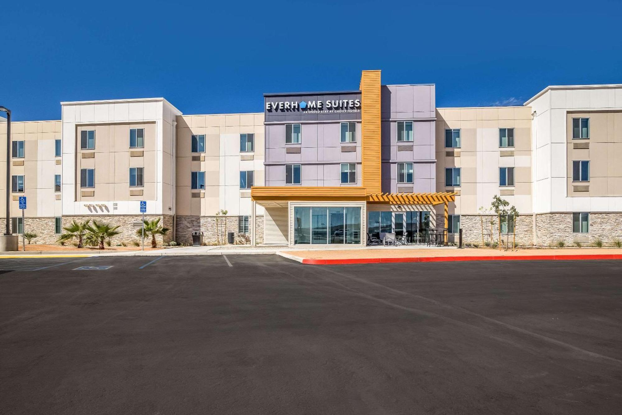 Everhome Suites Corona Εξωτερικό φωτογραφία